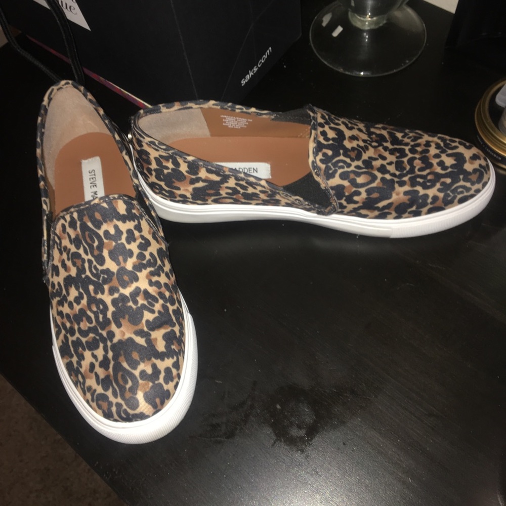 Steve Madden animal print shoes